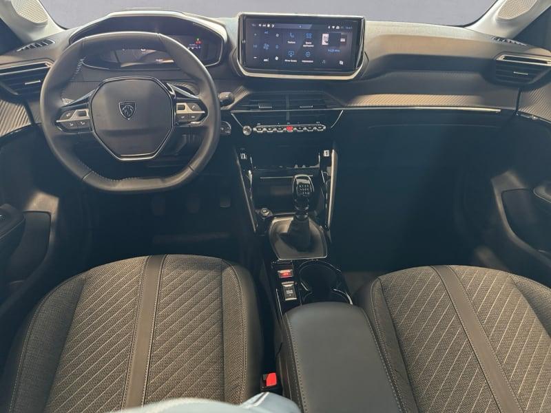 PEUGEOT 208 PURETECH 100 STOP&START 5