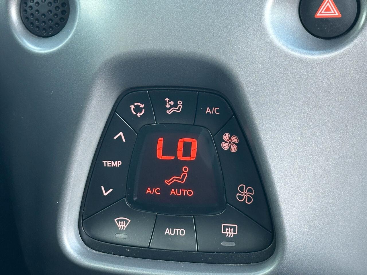 TOYOTA Aygo Connect 1.0 VVT-i 72 CV 5 porte x-fun