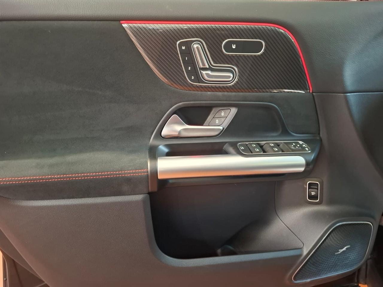 Mercedes-benz GLA 45 AMG 45S 4Matic+ Premium Plus racing