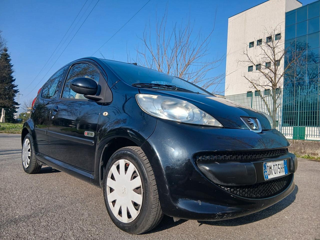 Peugeot 107 1.0 68CV 5p. Desir