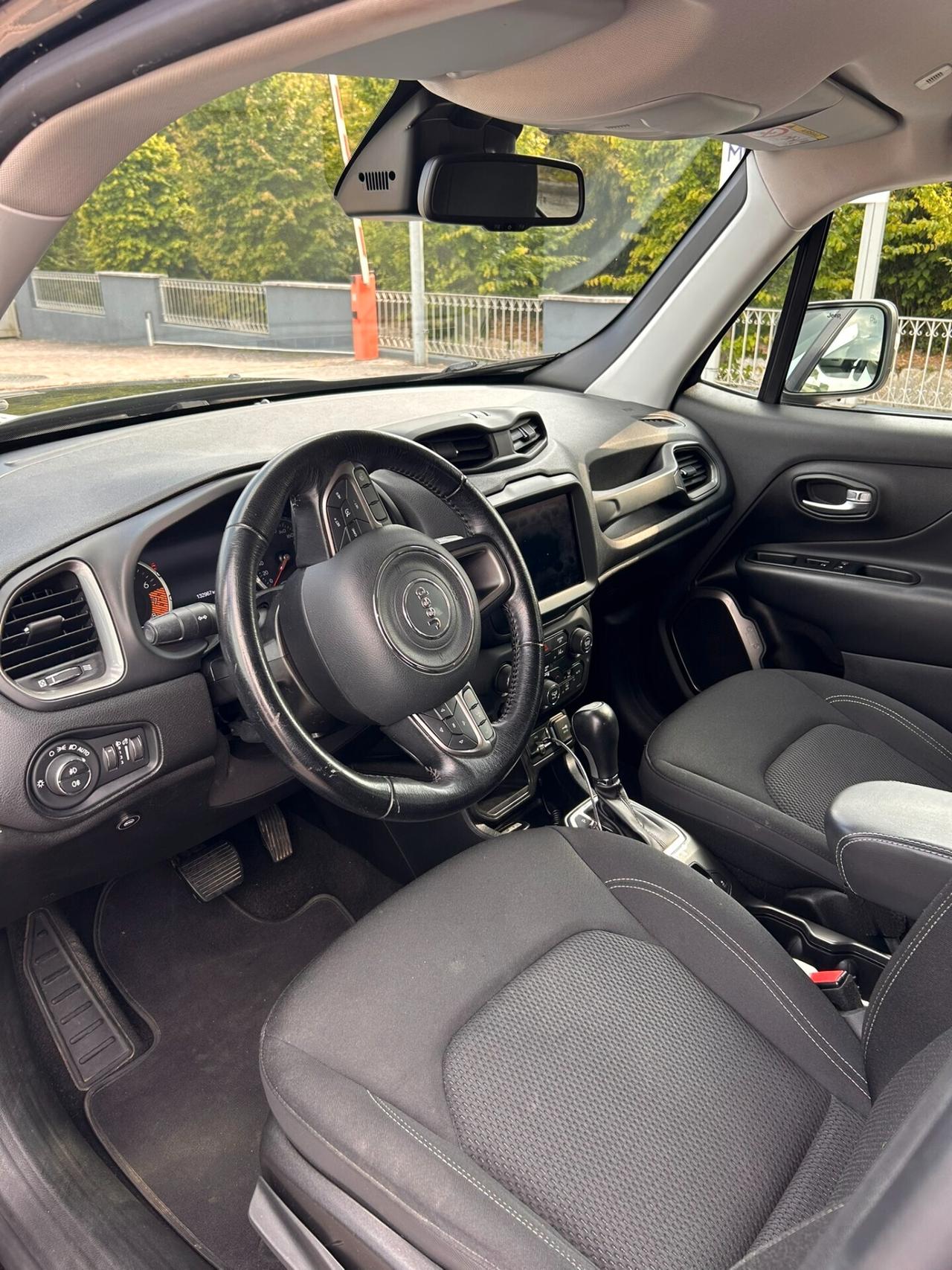 Jeep Renegade 1.3 T4 DDCT Limited