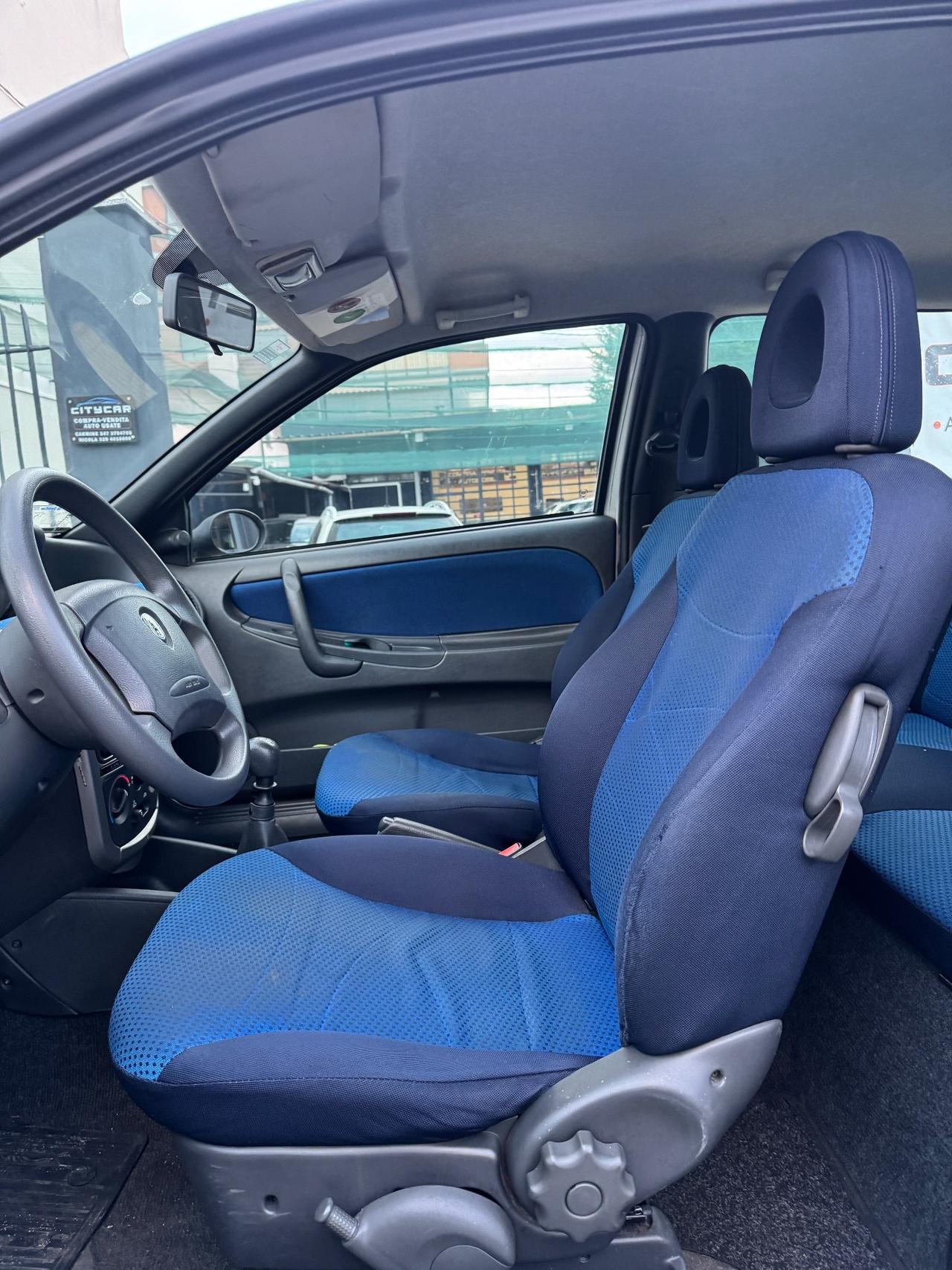 Lancia Y 1.2 60 cv benz Elefantino Blu