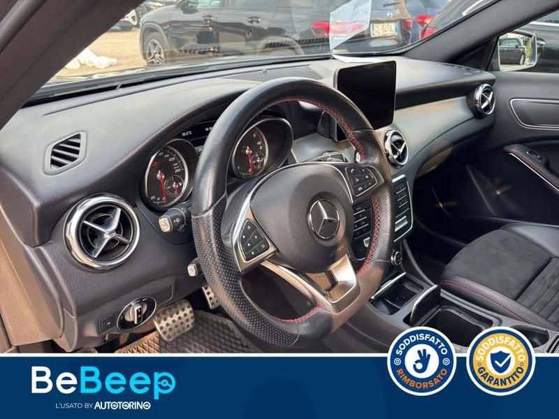 Mercedes-Benz GLA 200 D PREMIUM AUTO