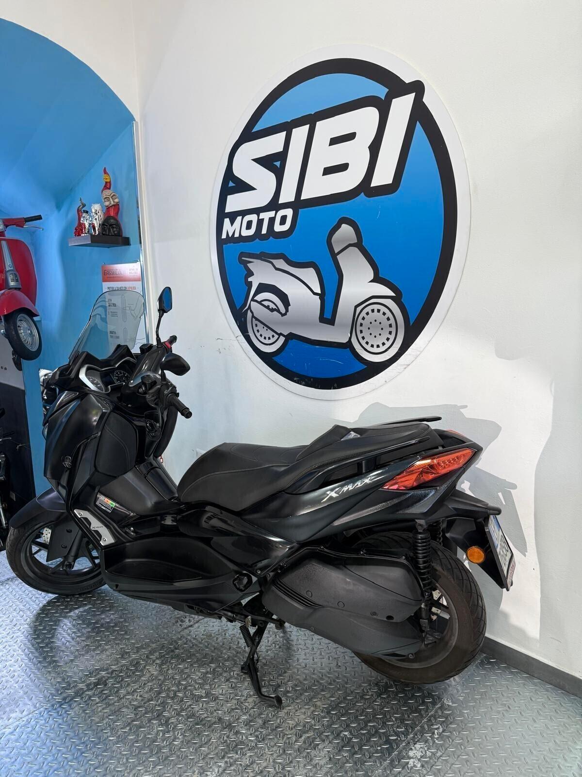 Yamaha X-MAX 300
