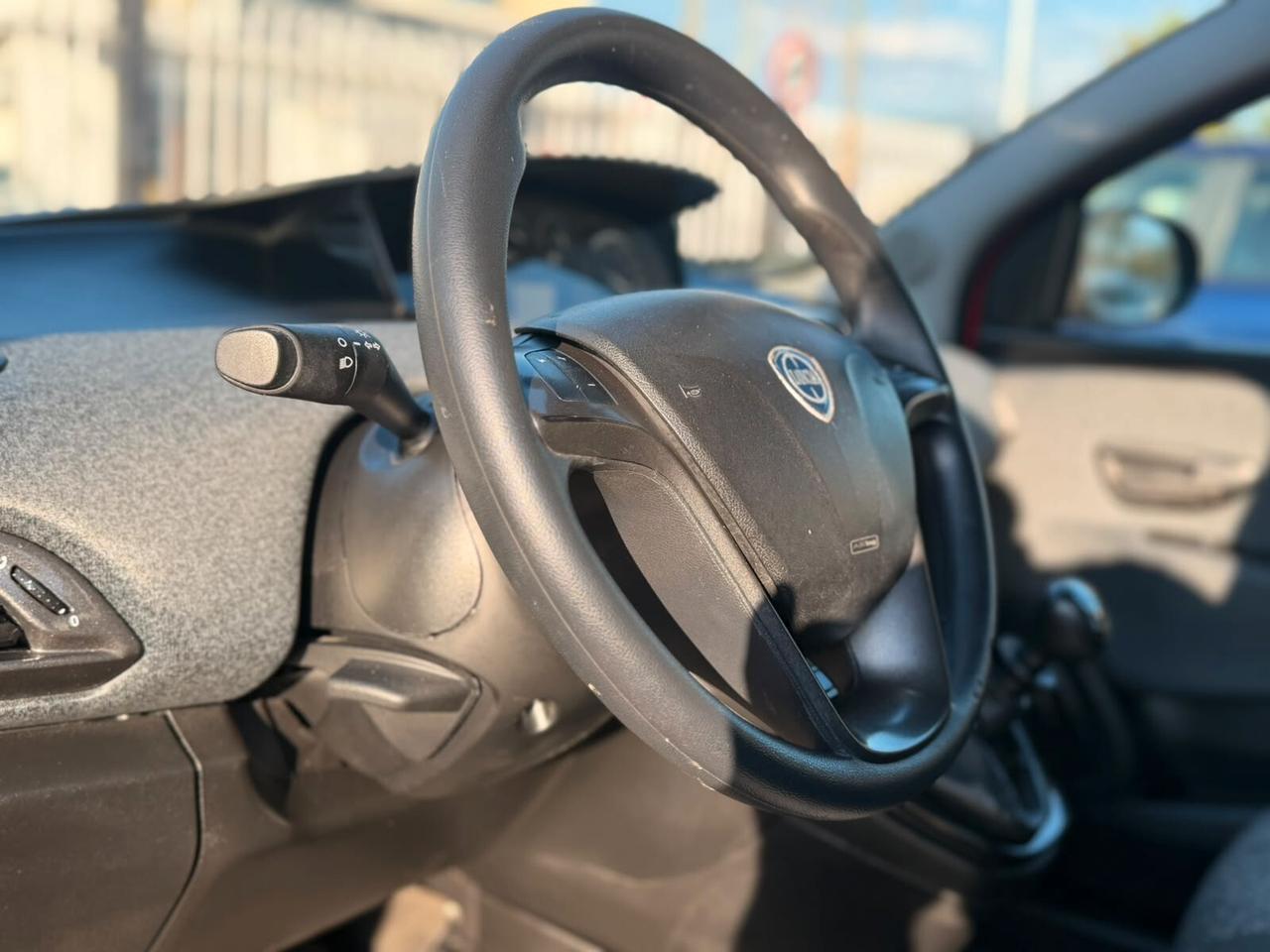 Lancia Ypsilon 1.0 Hybrid UnYca 2022