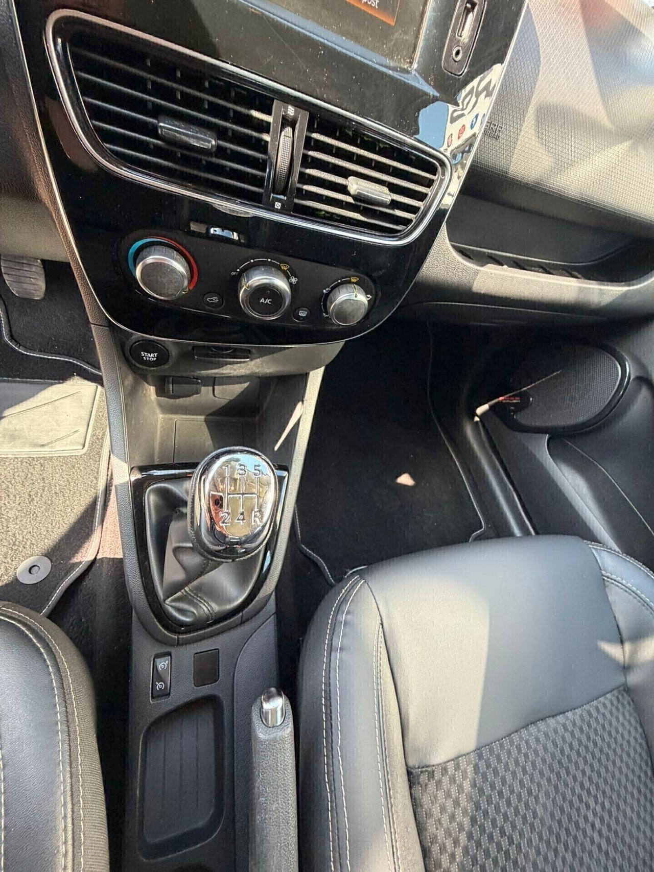 Renault Clio dCi 8V 75 CV 5 porte Duel2