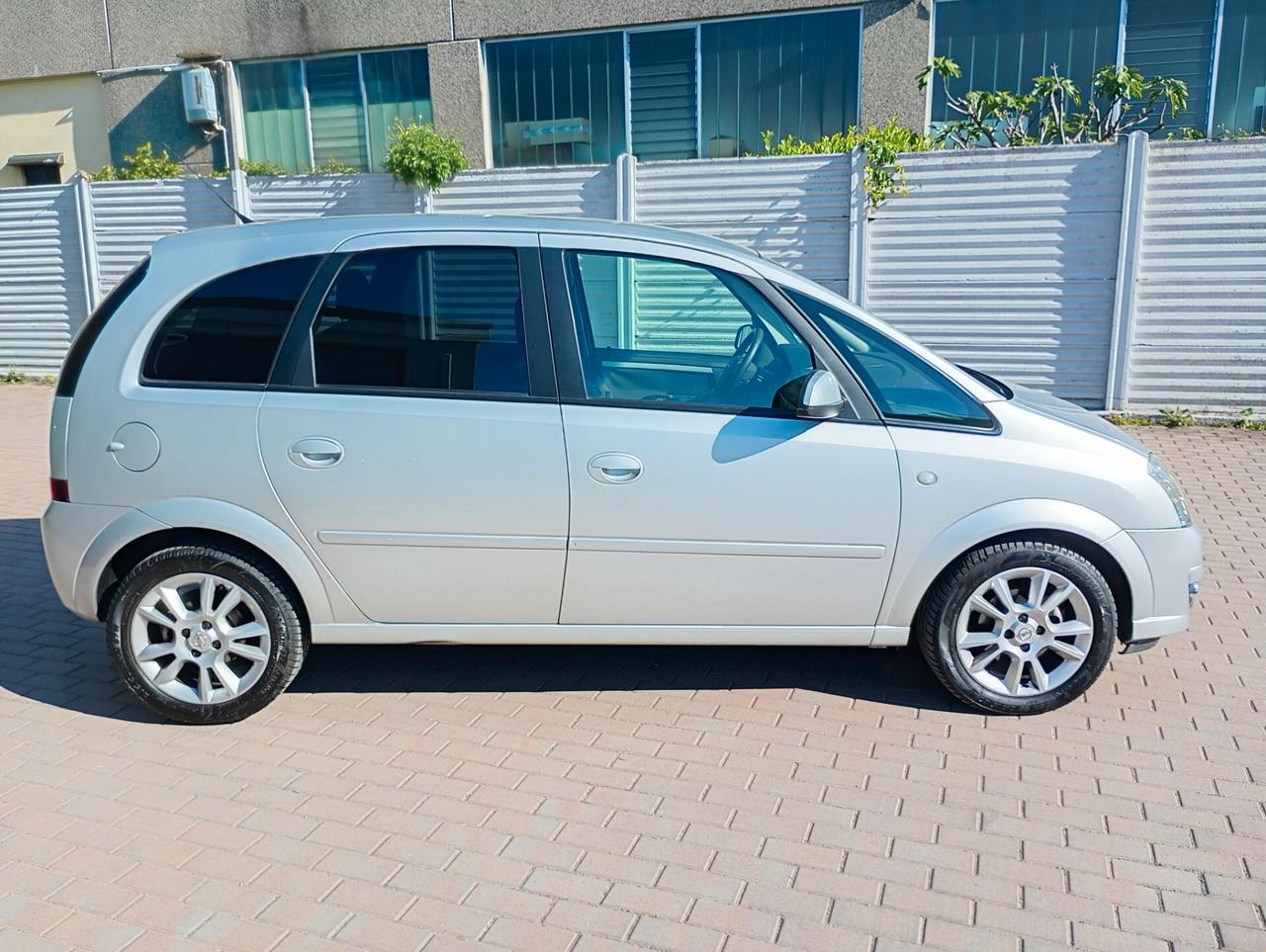 Opel Meriva 1.6 16V Cosmo