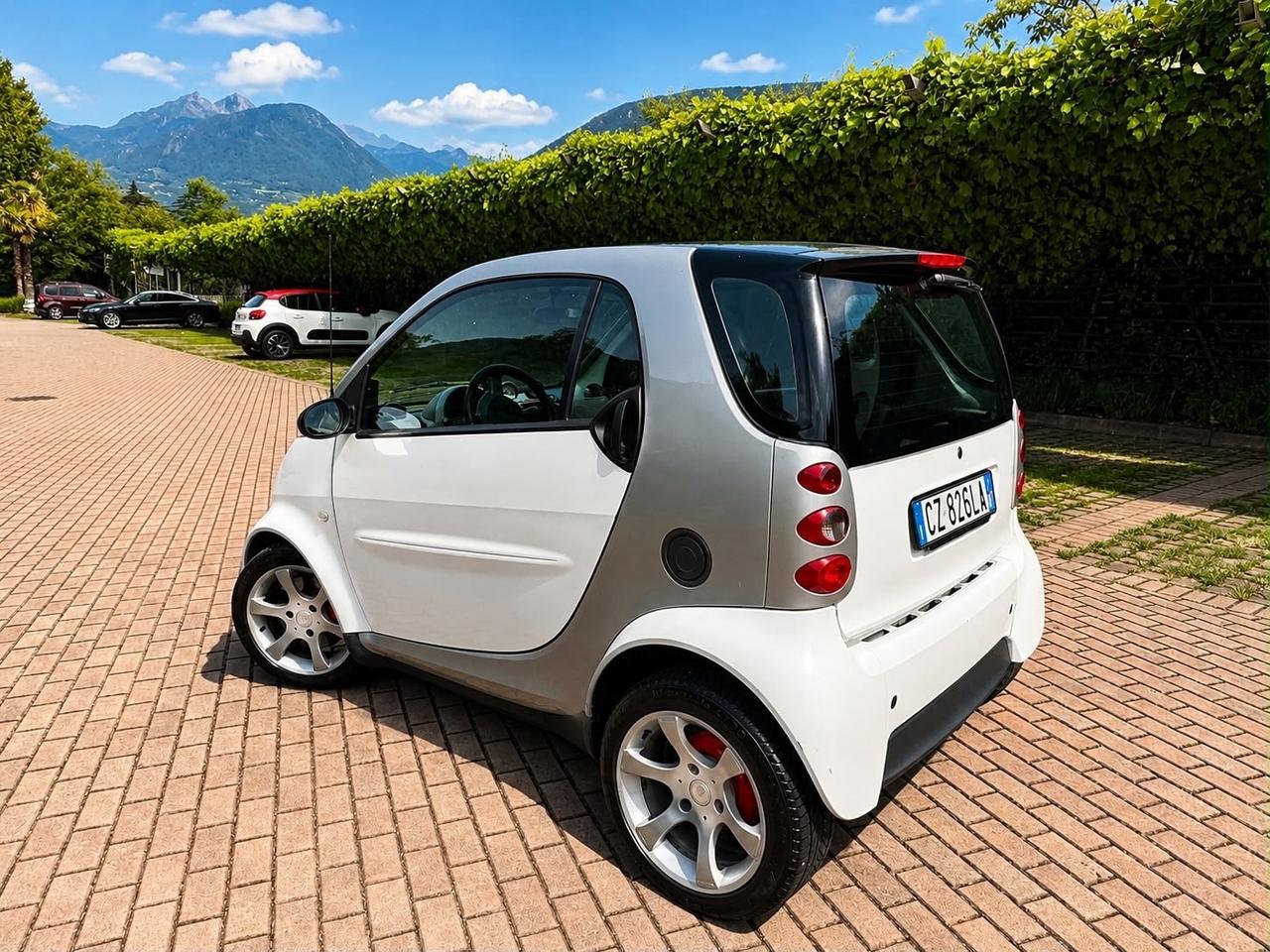 Smart ForTwo 700 coupé pure (37 kW)