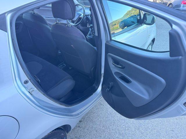 LANCIA Ypsilon 1.2 69 CV 5 porte GPL Gold OK NEOPATENTATI LPG