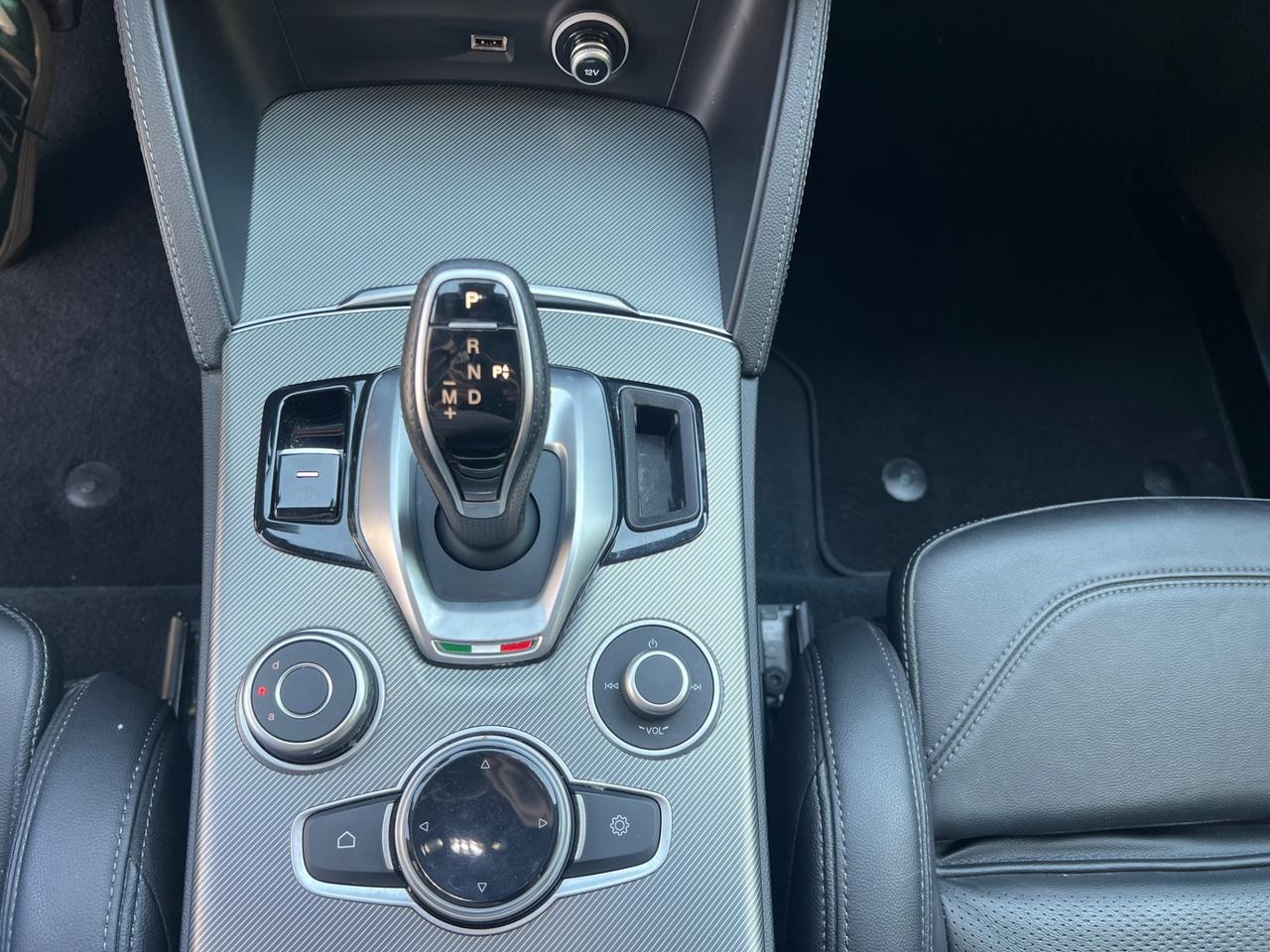 Alfa Romeo Stelvio 2.2 Turbodiesel 210 CV AT8 Q4 Veloce