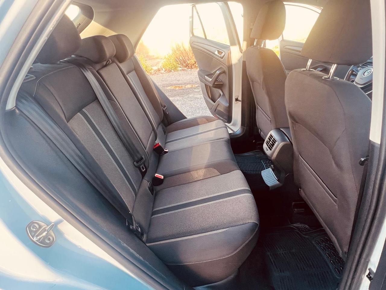 Volkswagen T-Roc 1.6 TDI SCR Business BlueMotion Technology