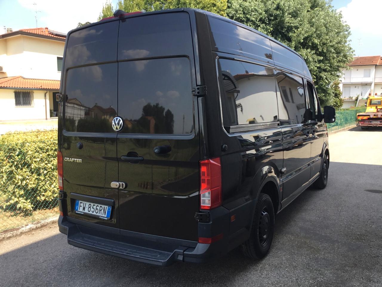 Volkswagen Crafter 35 2.0 TDI 140CV PM-DC Cabinato
