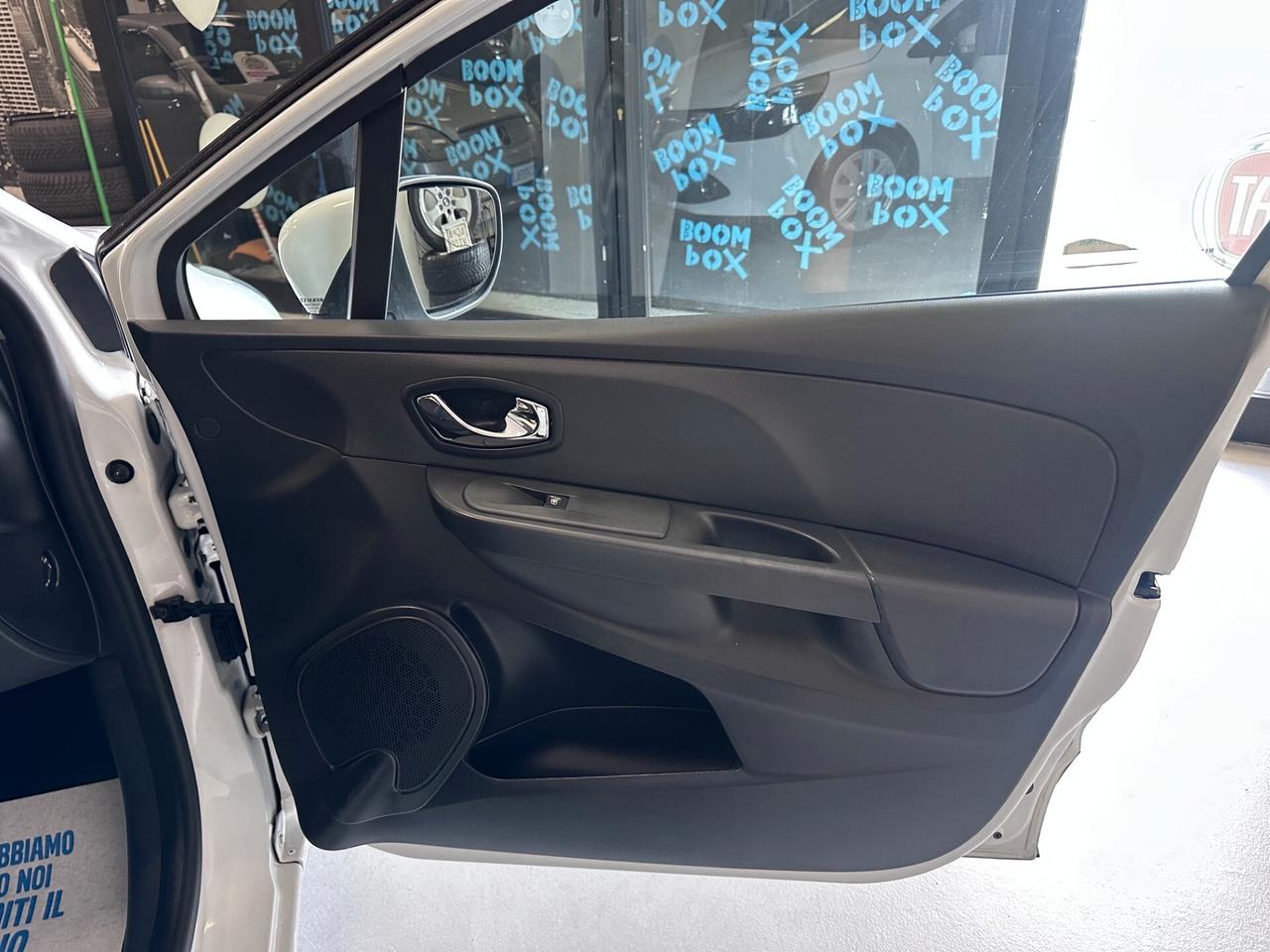 RENAULT CLIO 1.2 BENZINA 5 PORTE