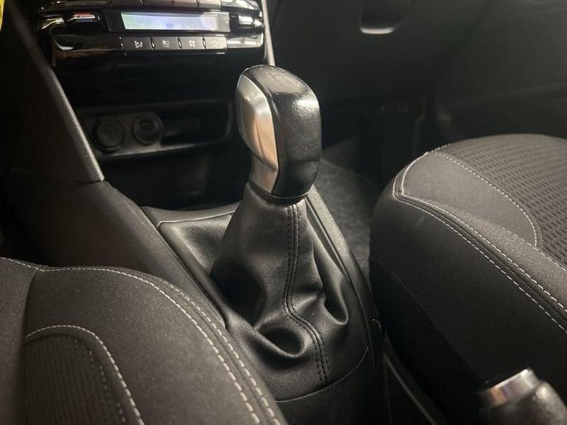 Peugeot 208 5P 1.2 PURETECH ALLURE S&S 82CV NEOPATENTATI
