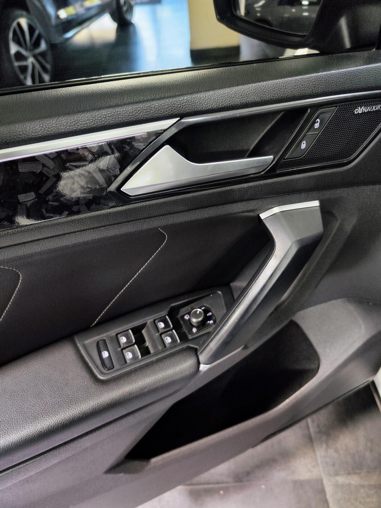 Volkswagen Tiguan 2.0 TDI DSG 4MOTION R-Line 190cv Tetto