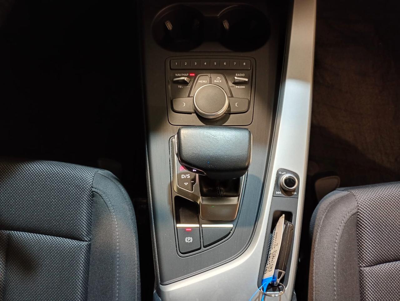 Audi A4 Avant 2.0 TDI 150 CV S Tronic Business