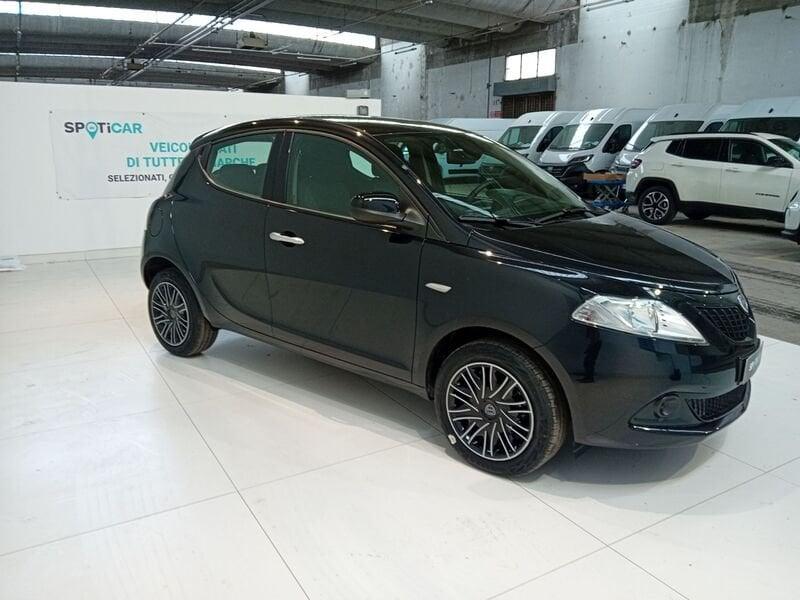 Lancia Ypsilon 1.0 FireFly 5 porte S&S Hybrid Silver Plus