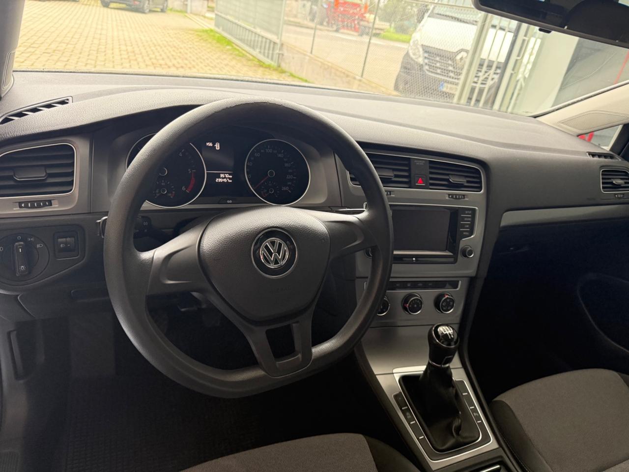 Volkswagen Golf 1.6 TDI 90 CV NEOPATENTATI