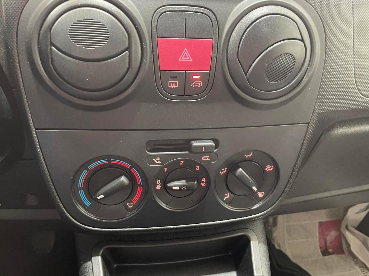 Fiat Fiorino 1.3 MJT 95CV Cargo SX