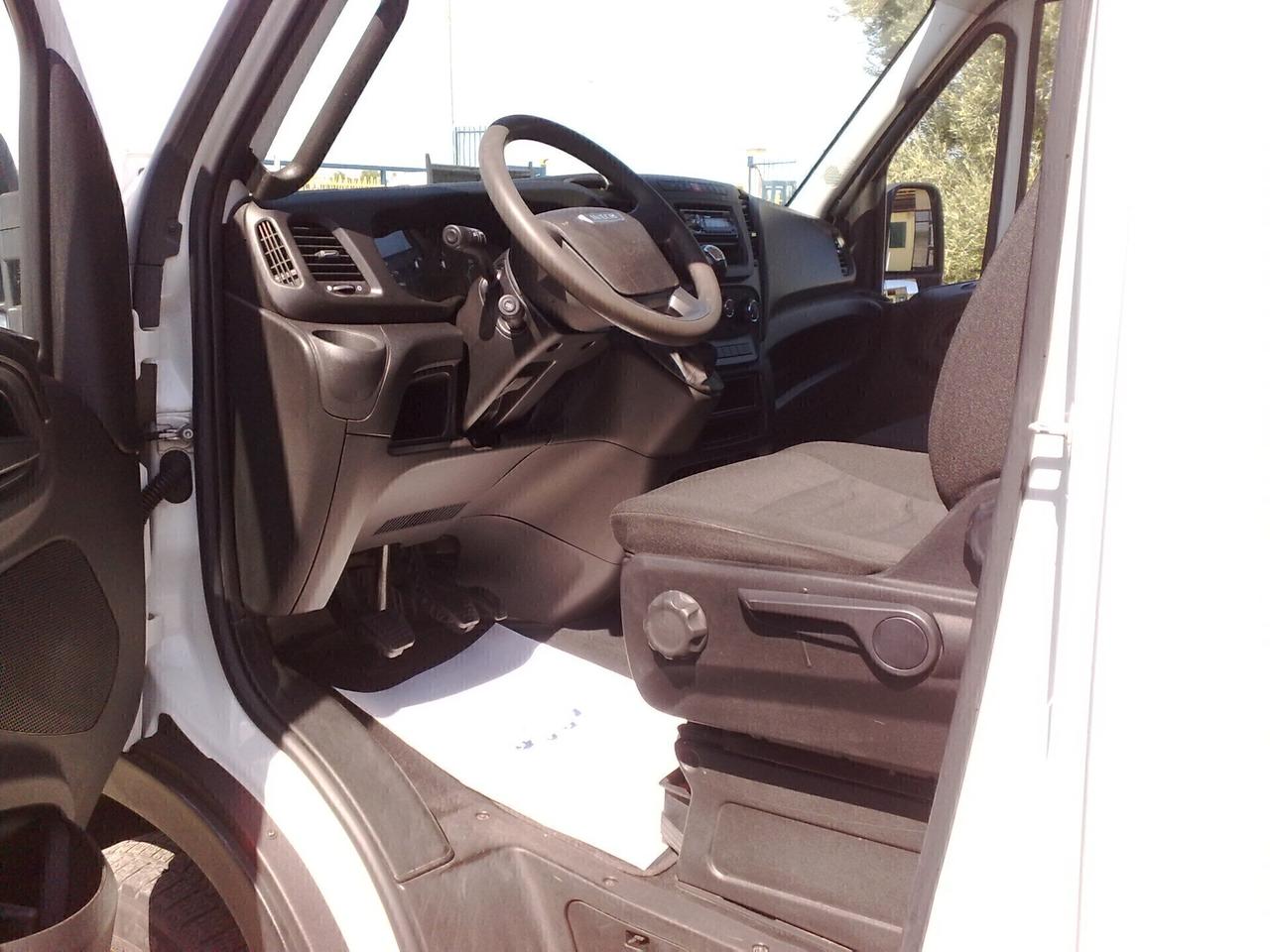 Iveco Daily 35c11 2.3hpt C.Fisso - 2016