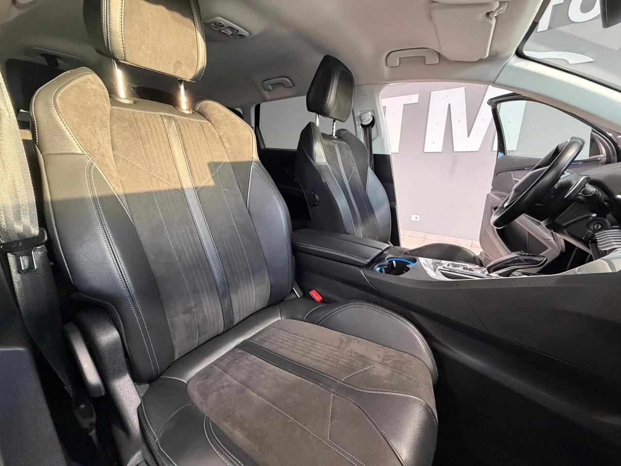 Peugeot 5008 BlueHDi 130 S&S EAT8 Crossway