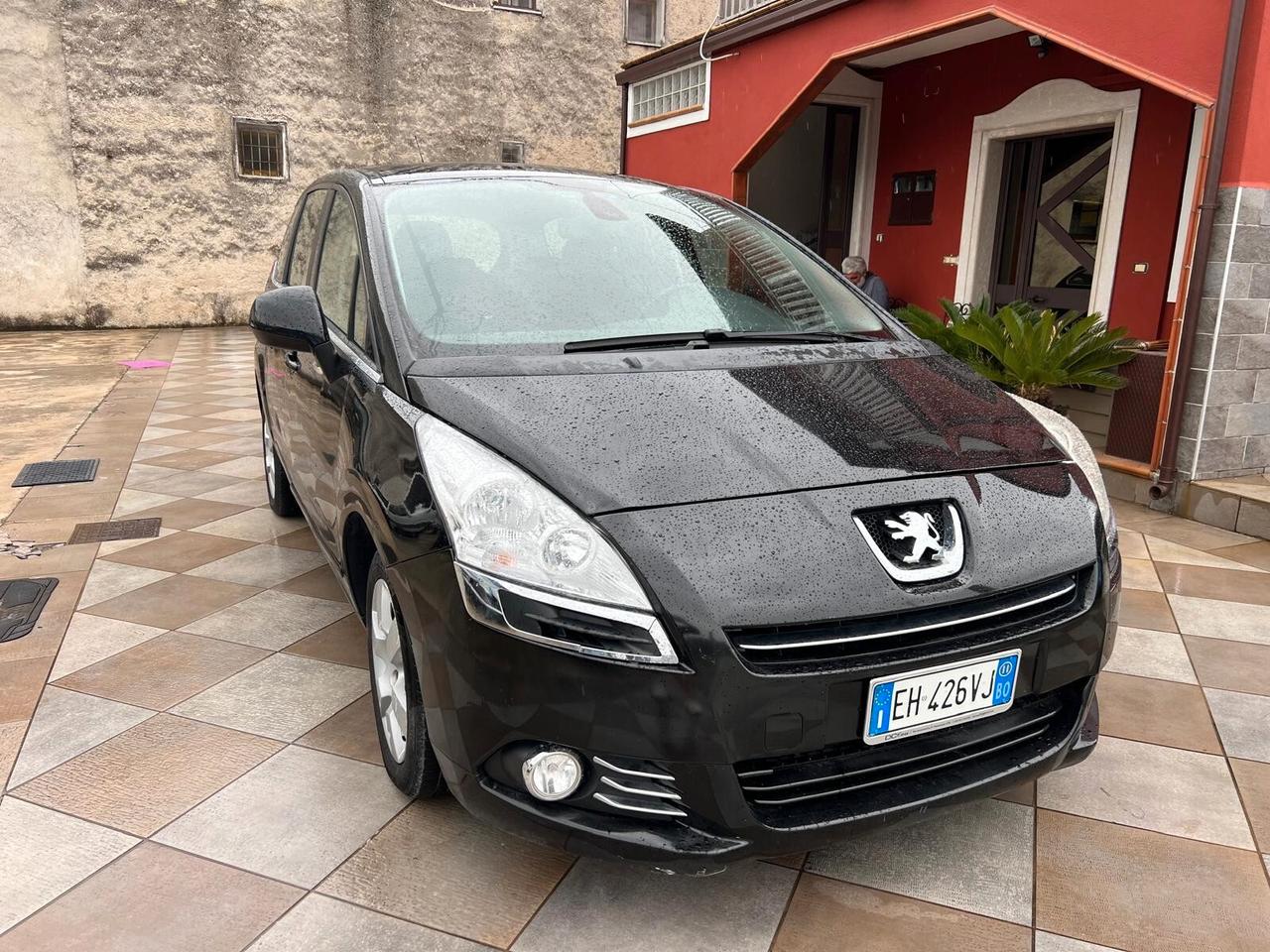 Peugeot 5008 1.6 HDi 112CV Premium