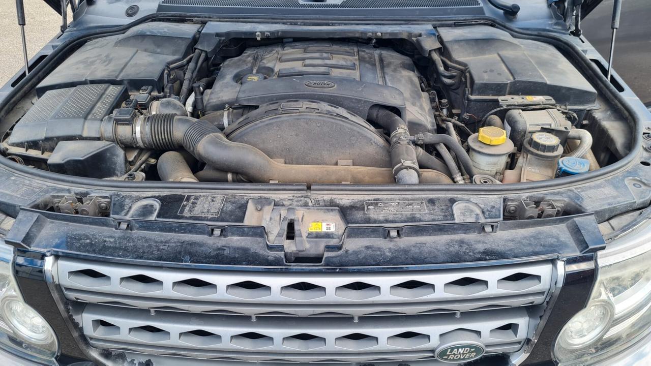 Land Rover Discovery 4 3.0 TDV6 211CV SE