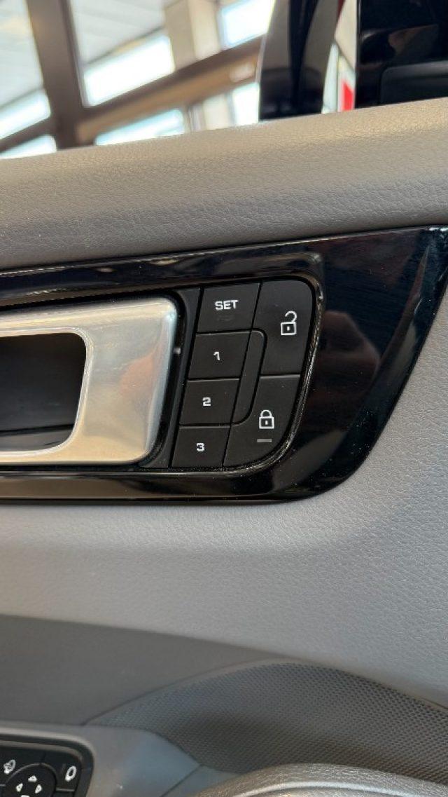 PORSCHE Cayenne 3.0 V6 E-Hybrid Platinum Edition