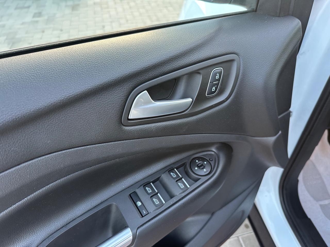 Ford Kuga 1.5 TDCI 120 CV OK NEOPATENTATI