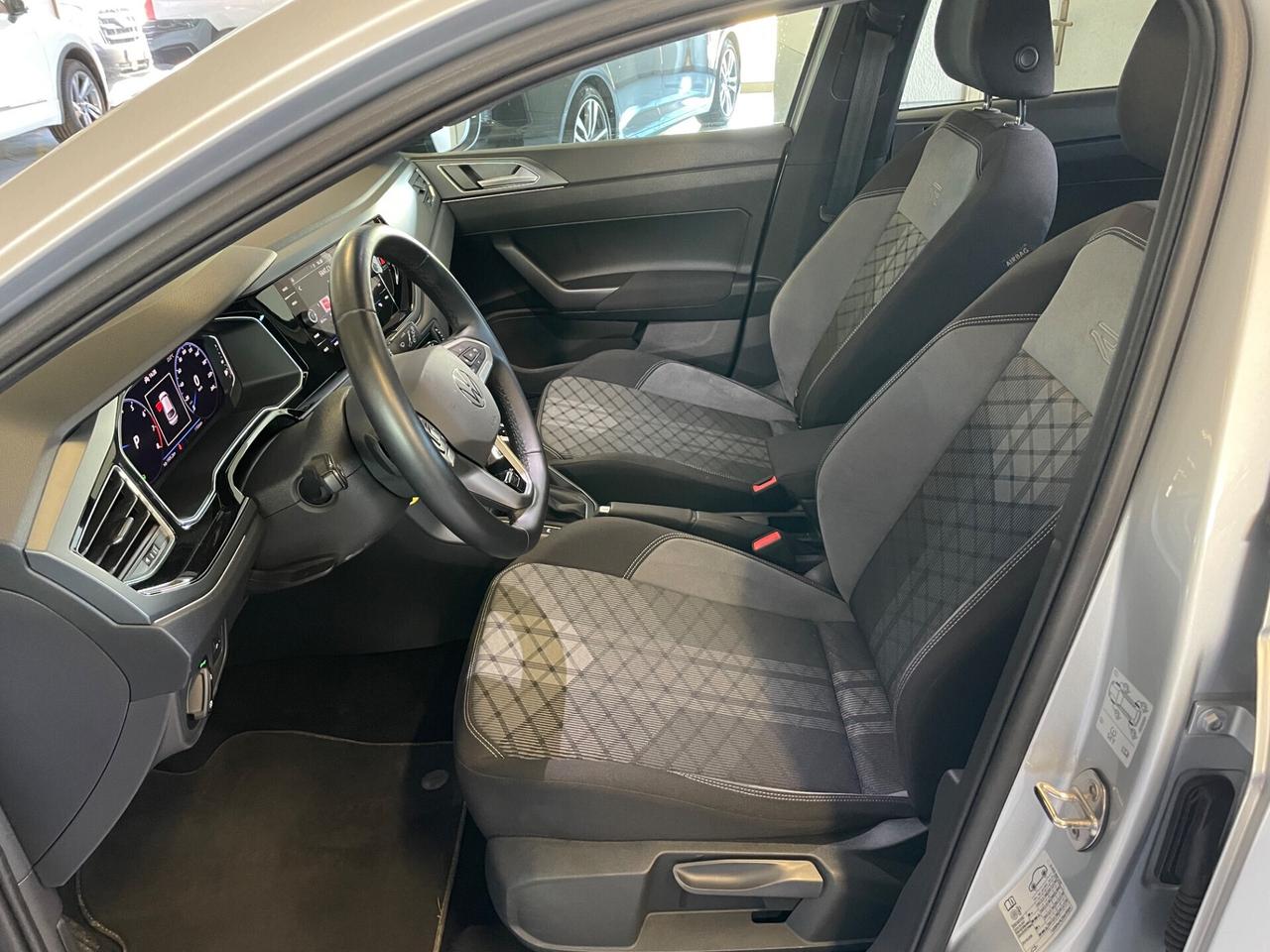 Volkswagen Taigo 1.0 TSI 110 CV DSG R-Line