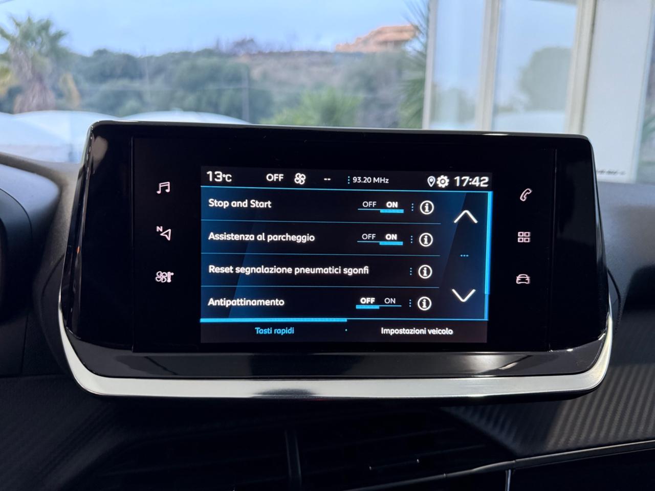 Peugeot 2008 BlueHDi130 S&S EAT8 Allure F1/PERLATO2023