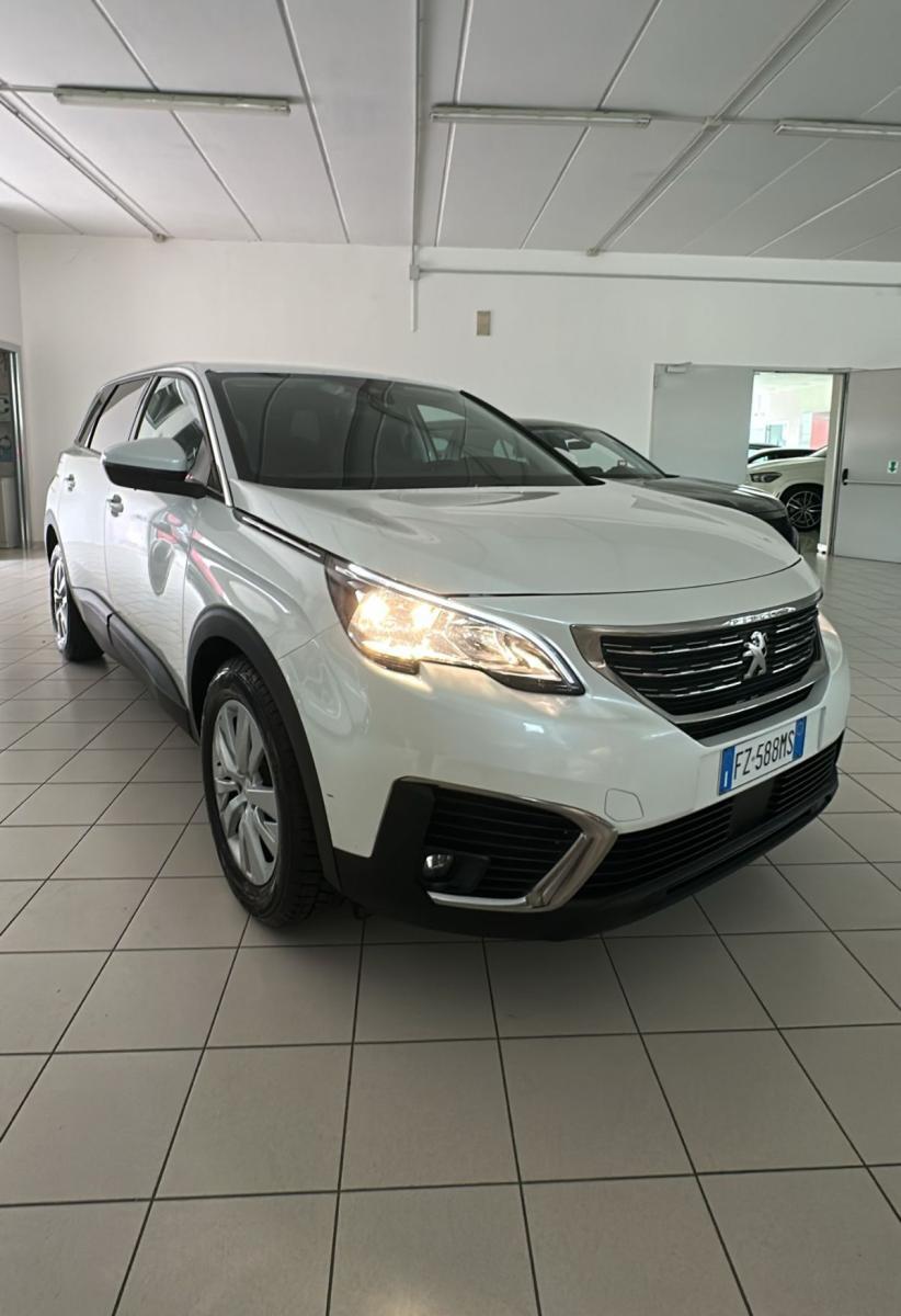 PEUGEOT - 5008 - BlueHDi 130 S&S Business