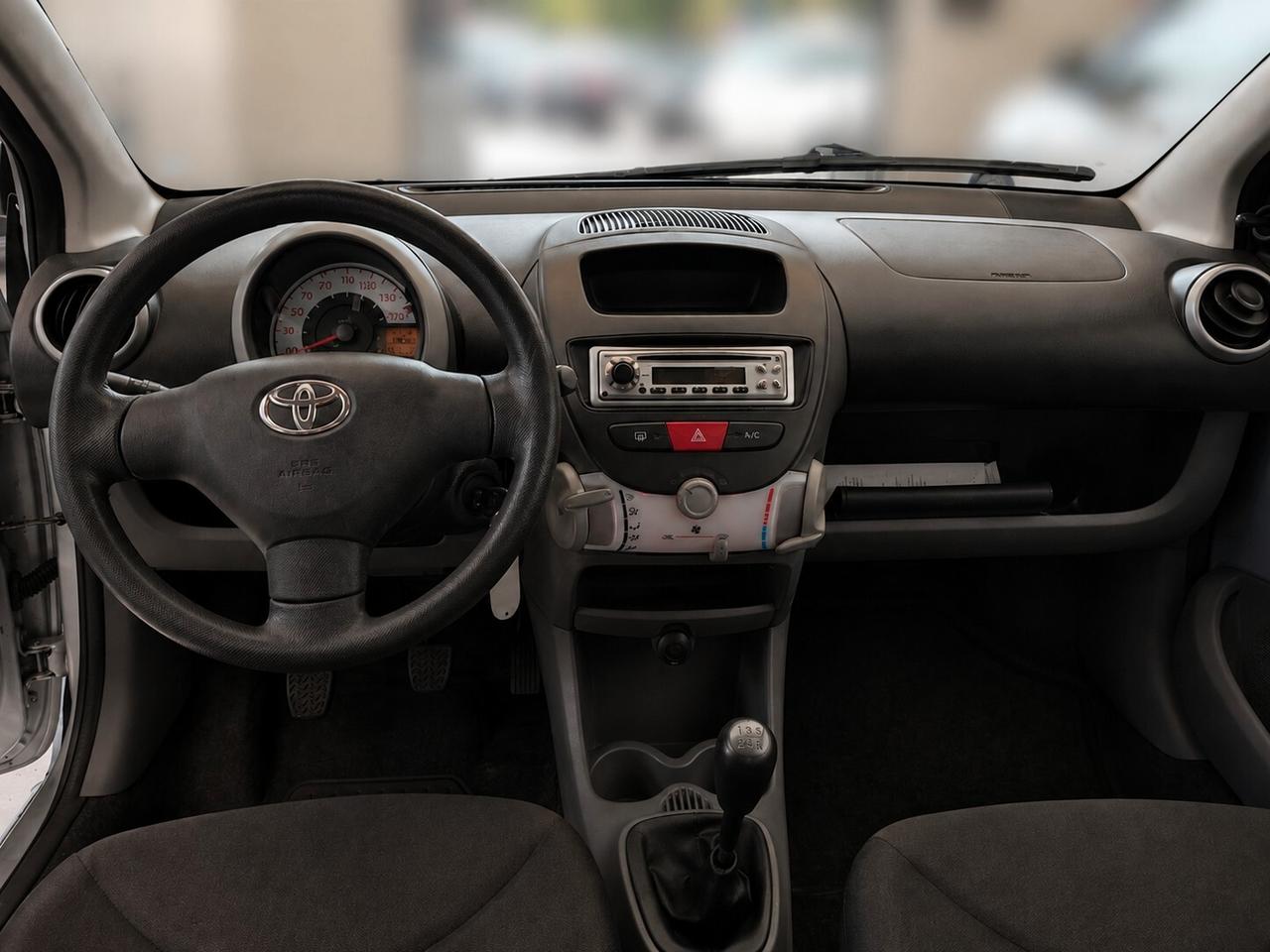 Toyota Aygo 1.0 12V VVT-i 5 porte Sol