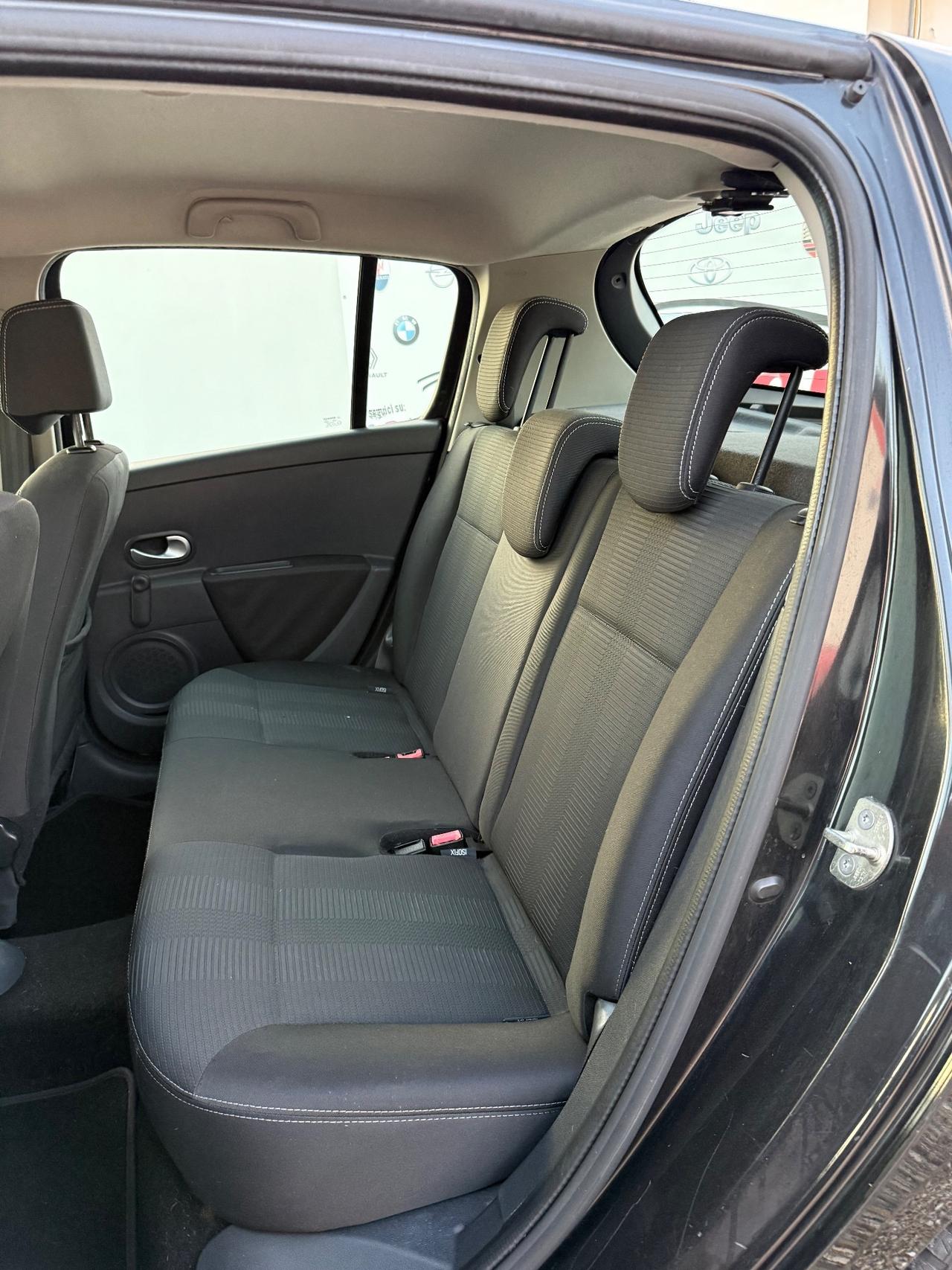 Renault Clio 1.2 16V 5 porte Live!