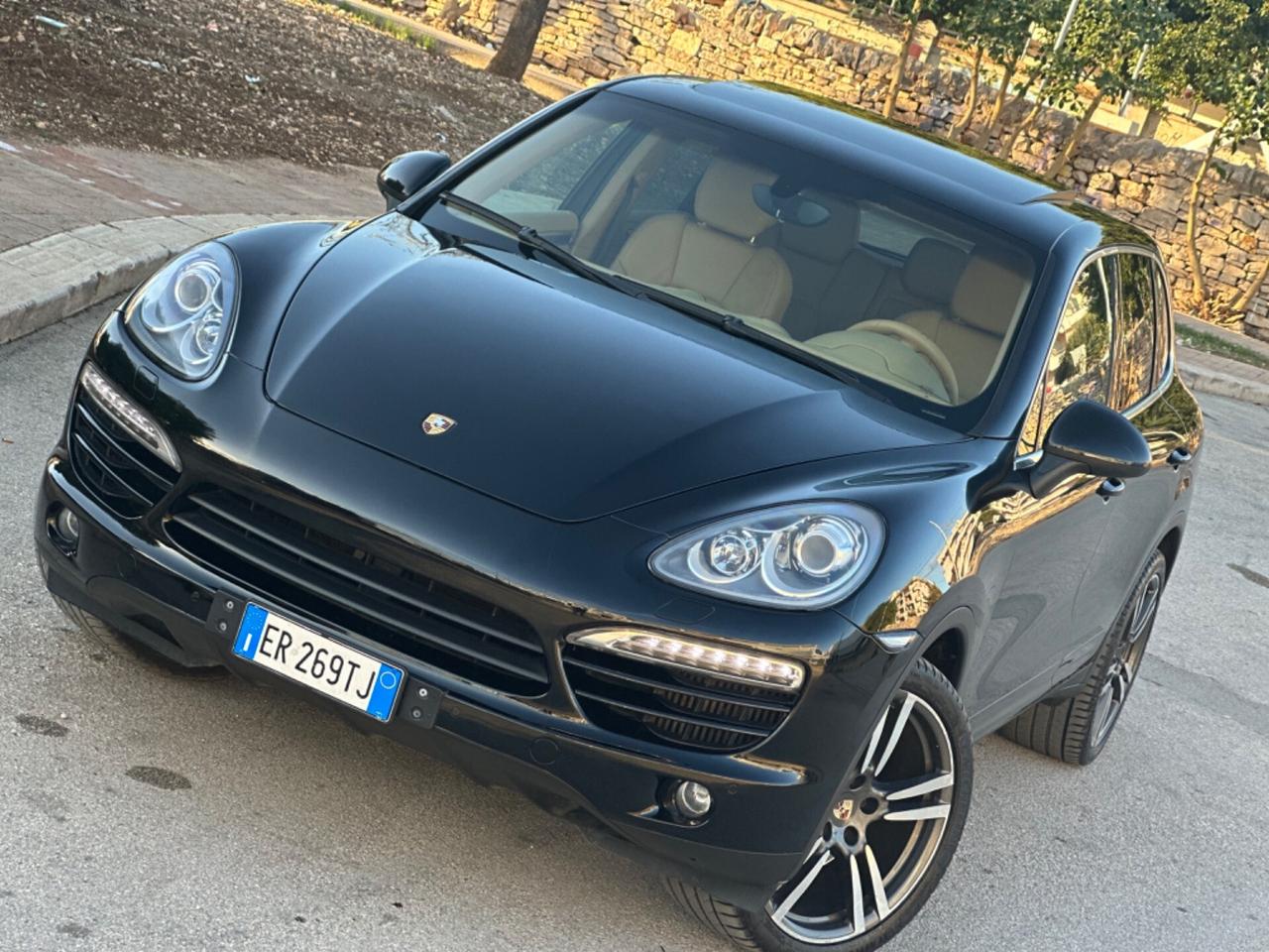 Porsche CAYENNE 3.0 DIESEL - TETTO PANORAMICO