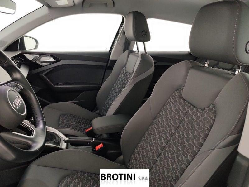 Audi A1 Sportback 35 TSI Allstreet S Tronic Identity Contrast
