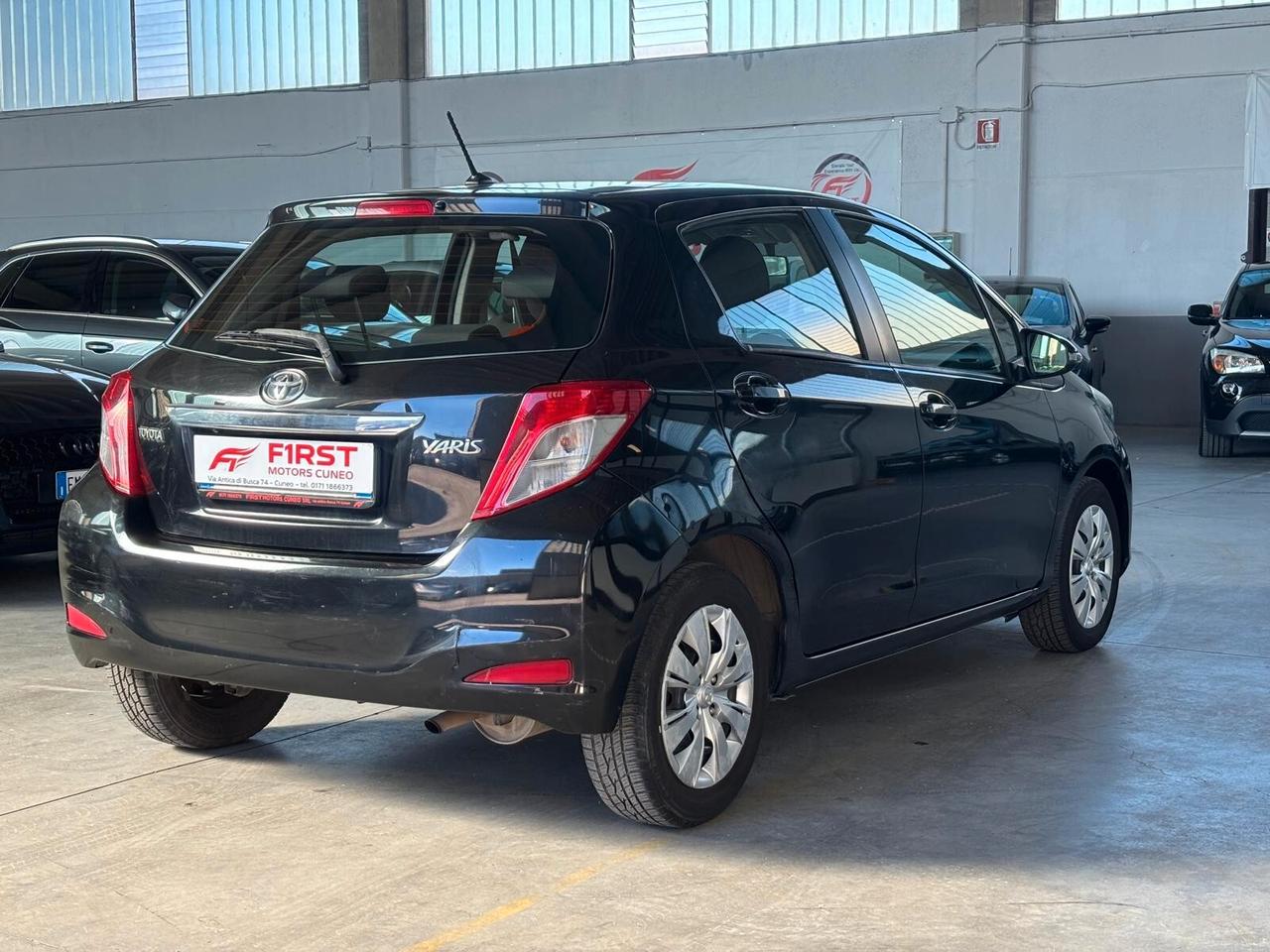 Toyota Yaris 1.0 5 porte Lounge