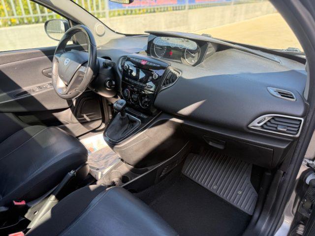 LANCIA Ypsilon Benzina LEGGERE ATTENTAMENTE