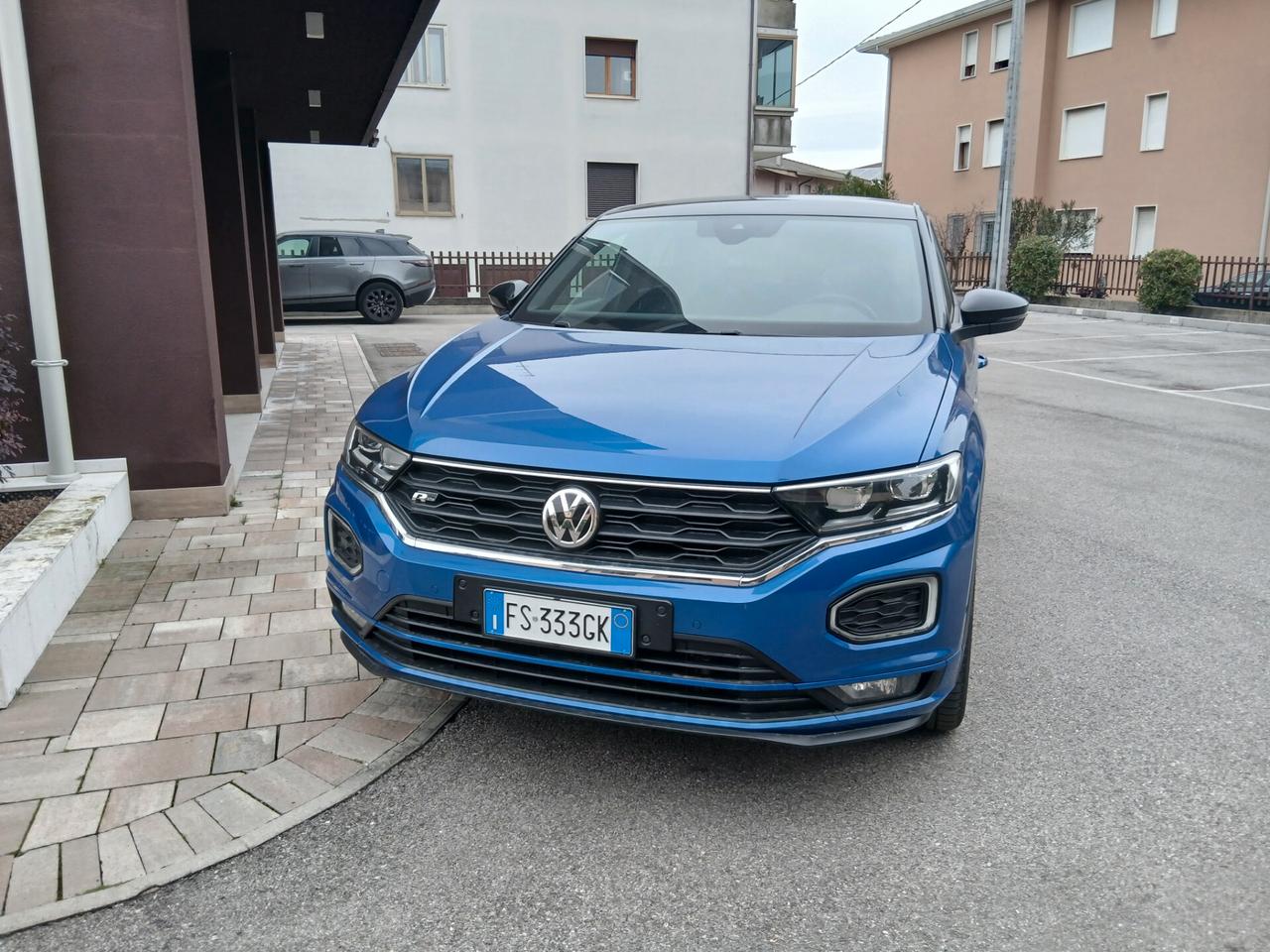 Volkswagen T-Roc 1.5 TSI ACT DSG RLine FULL optional tua a € 263 mese