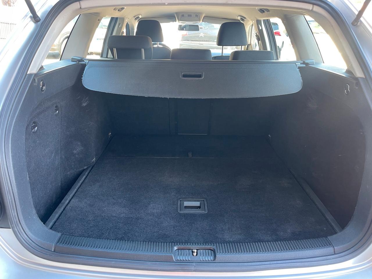 Volkswagen Golf Variant 1.6 TDI DPF Trendline NEO PATENTATI