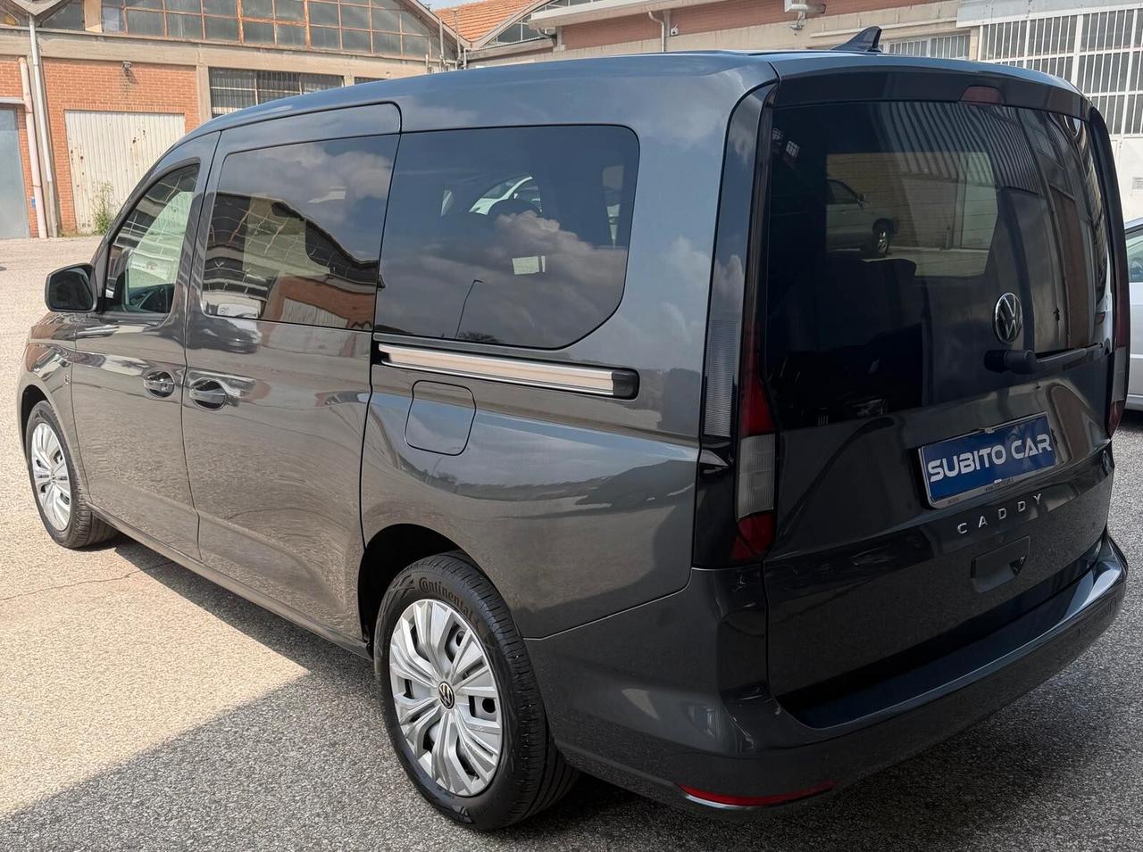 Volkswagen Caddy Pianale Ribassato 2.0 TDI 102 CV Space Maxi 7 POSTI DUE PORTIERE SCORREVOLI