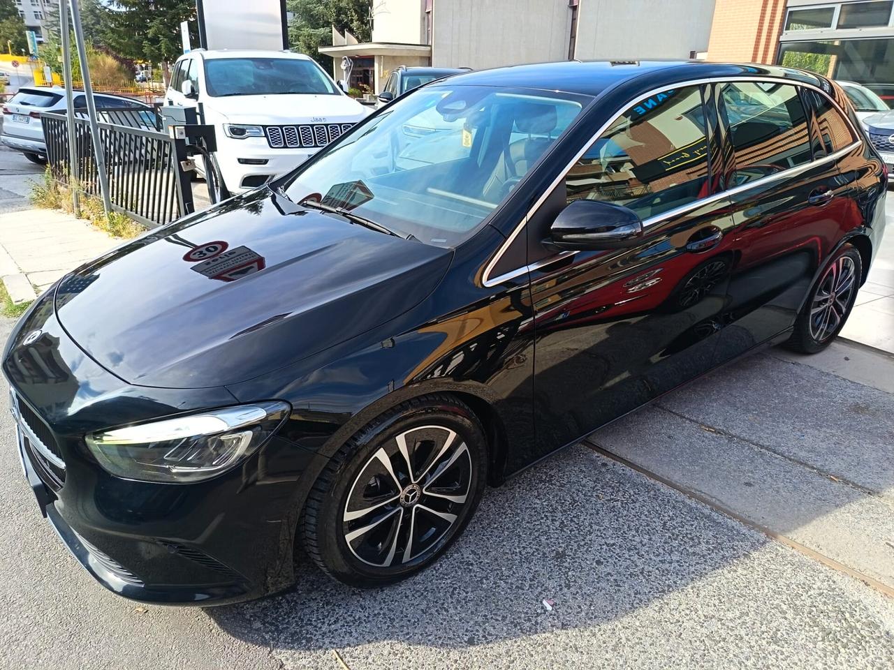 Mercedes-benz B 180 d Automatic AMG Line Premium Plus