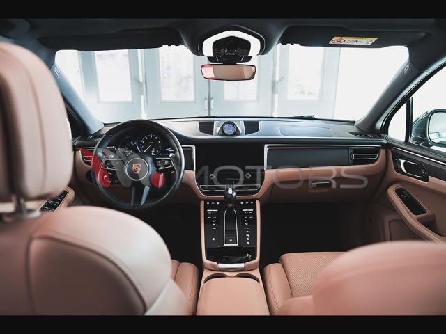 PORSCHE Macan 2.0