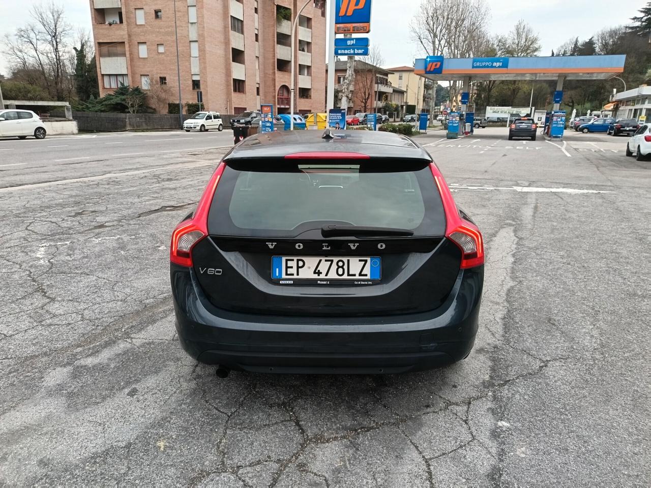 Volvo V60 D3 Geartronic Summum 2012