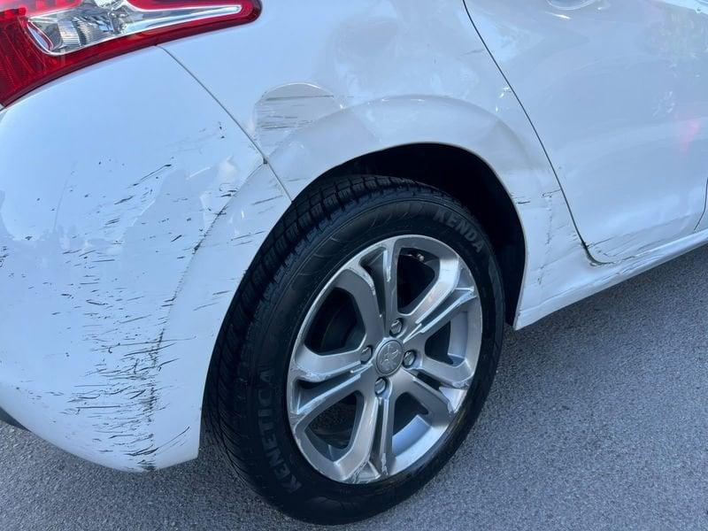 Peugeot 208 208 5p 1.2 puretech Allure E6