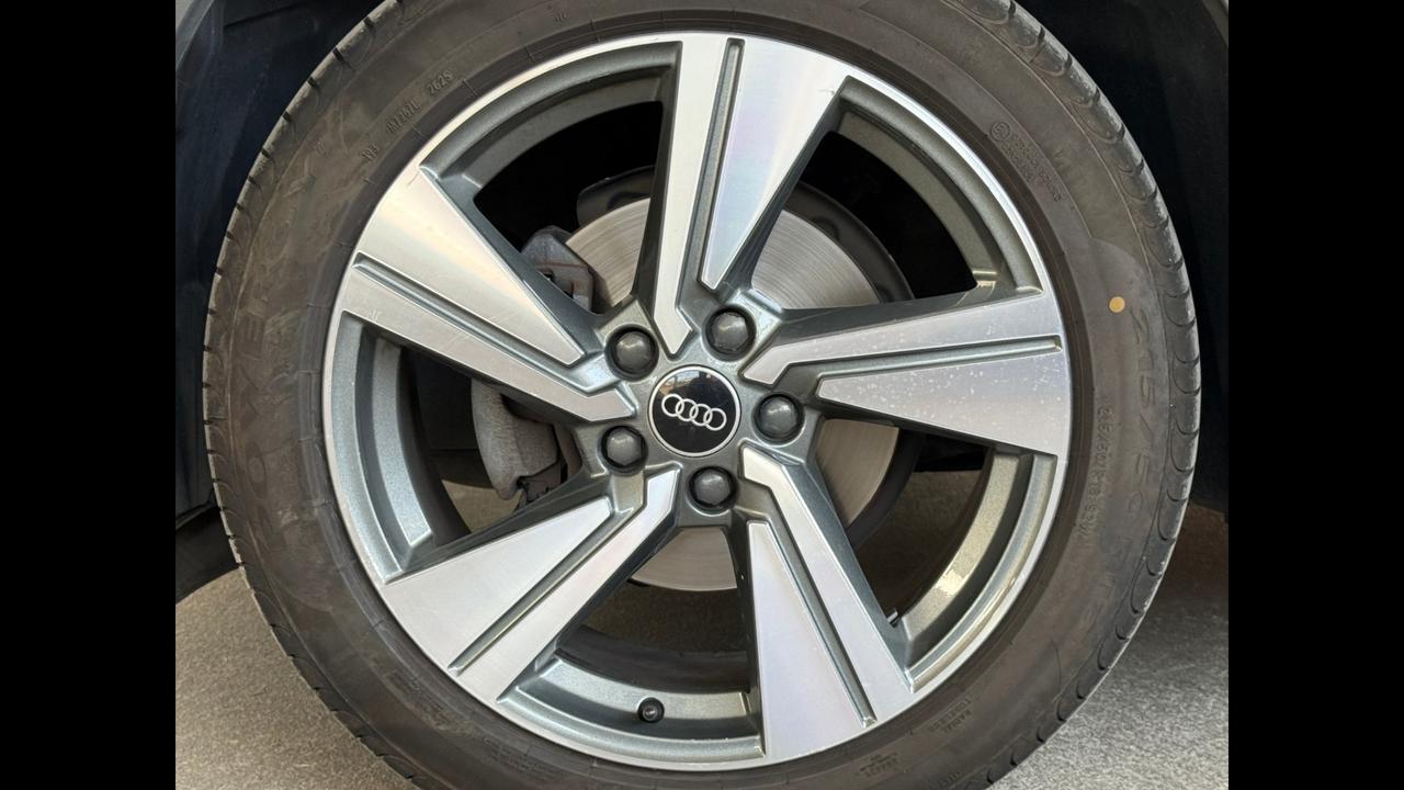 AUDI Q2 I 2021 - Q2 30 1.0 tfsi Admired