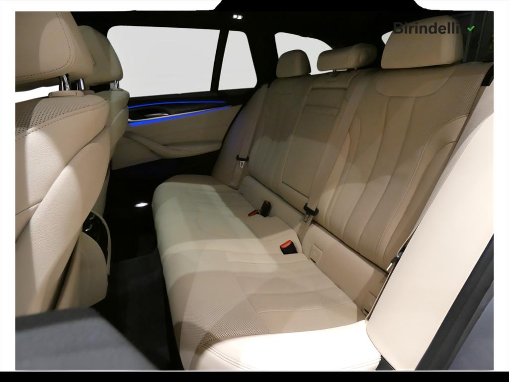 BMW Serie 5(G30/31/F90) - 520d 48V Touring Msport