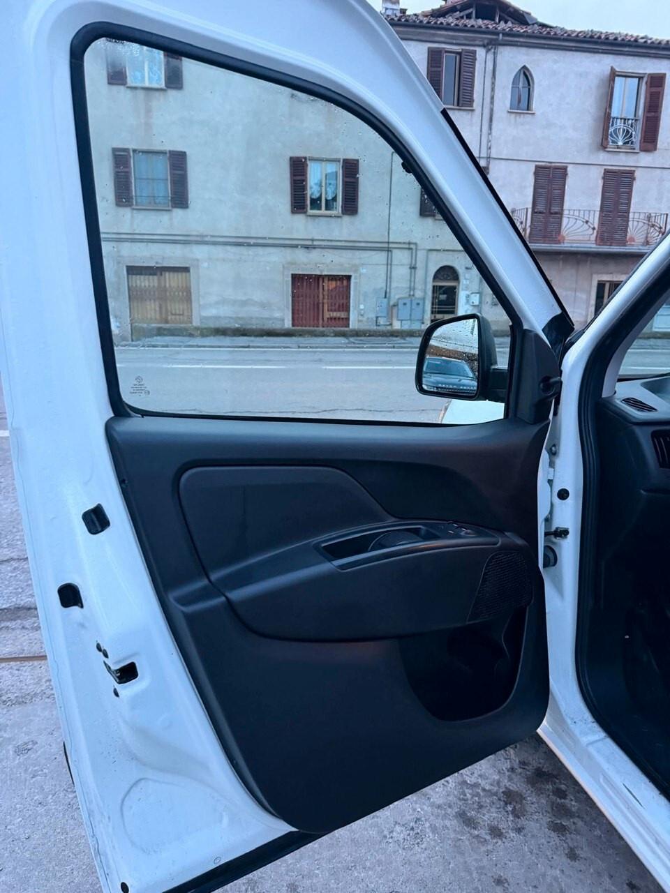 Fiat Doblo Doblò 1.6 MJT 105CV PC-TN Cargo Lamierato SX 3 Posti