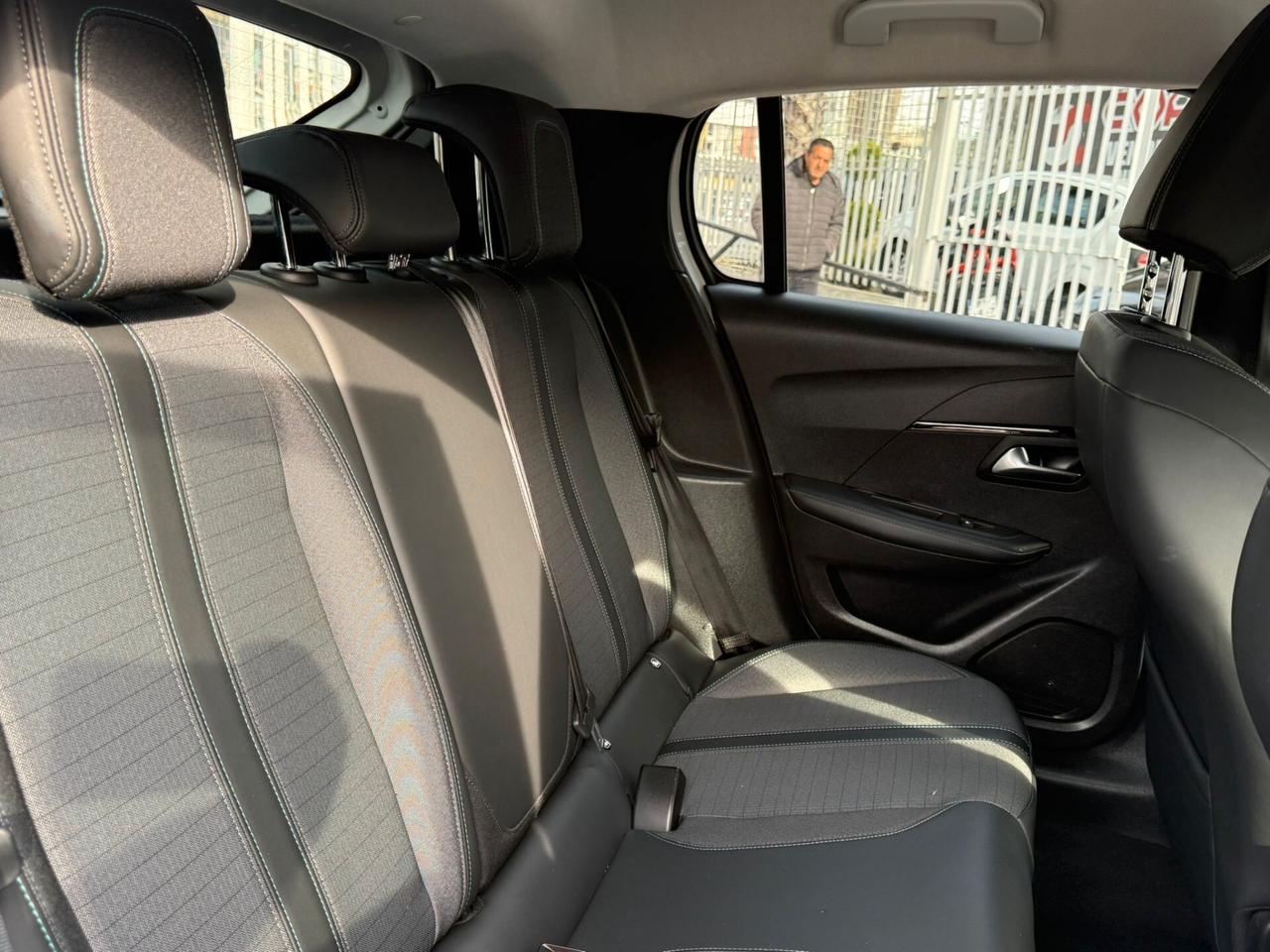 Peugeot 208 2023 PureTech 100 Stop&Start Allure AUTOMATICA
