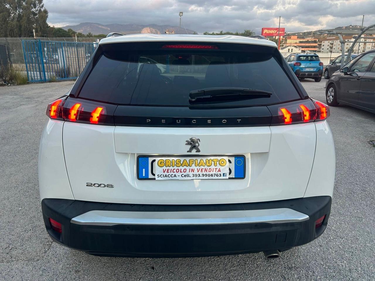 Peugeot 2008 1.5BlueHDi 110 cv 2021